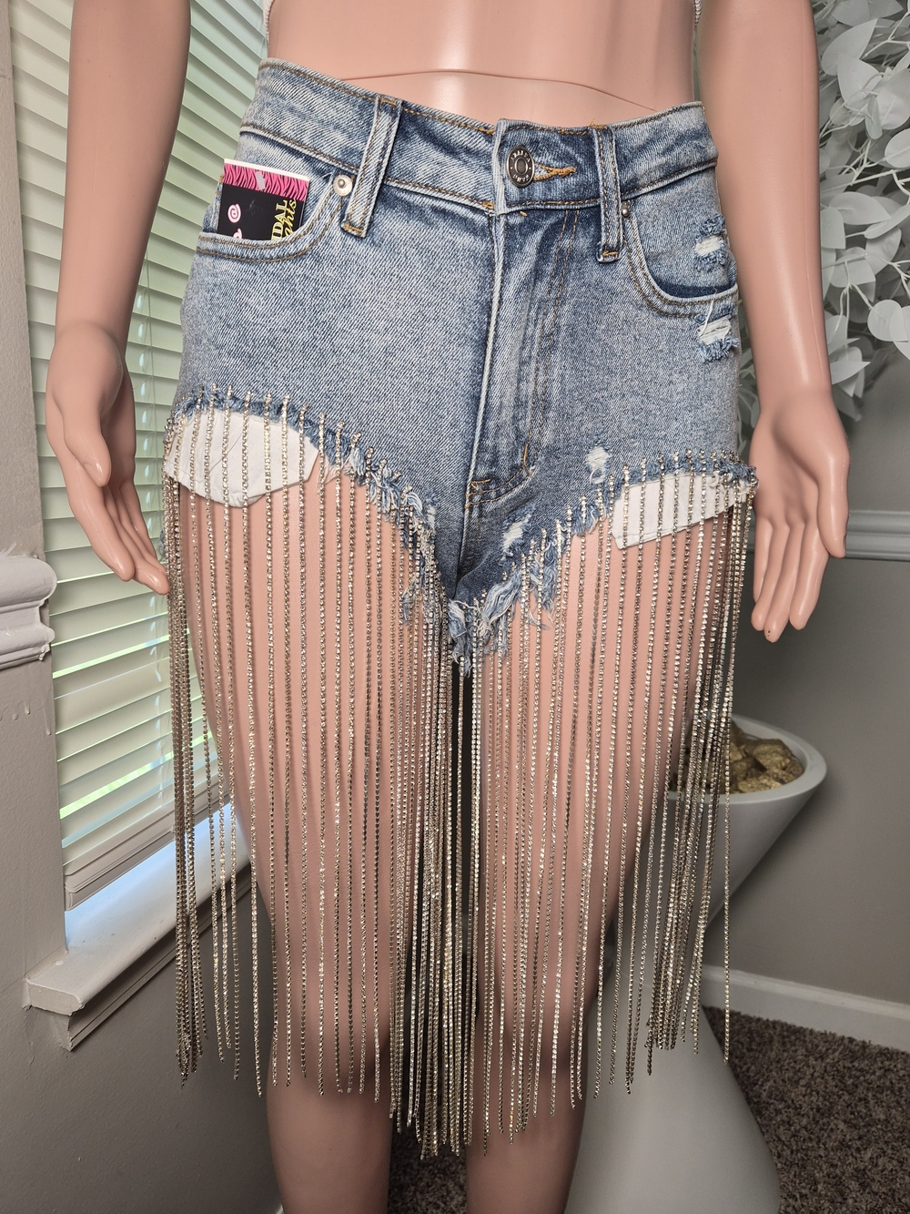 Denim Fringe Chain Cutoff Shorts - Light Blue